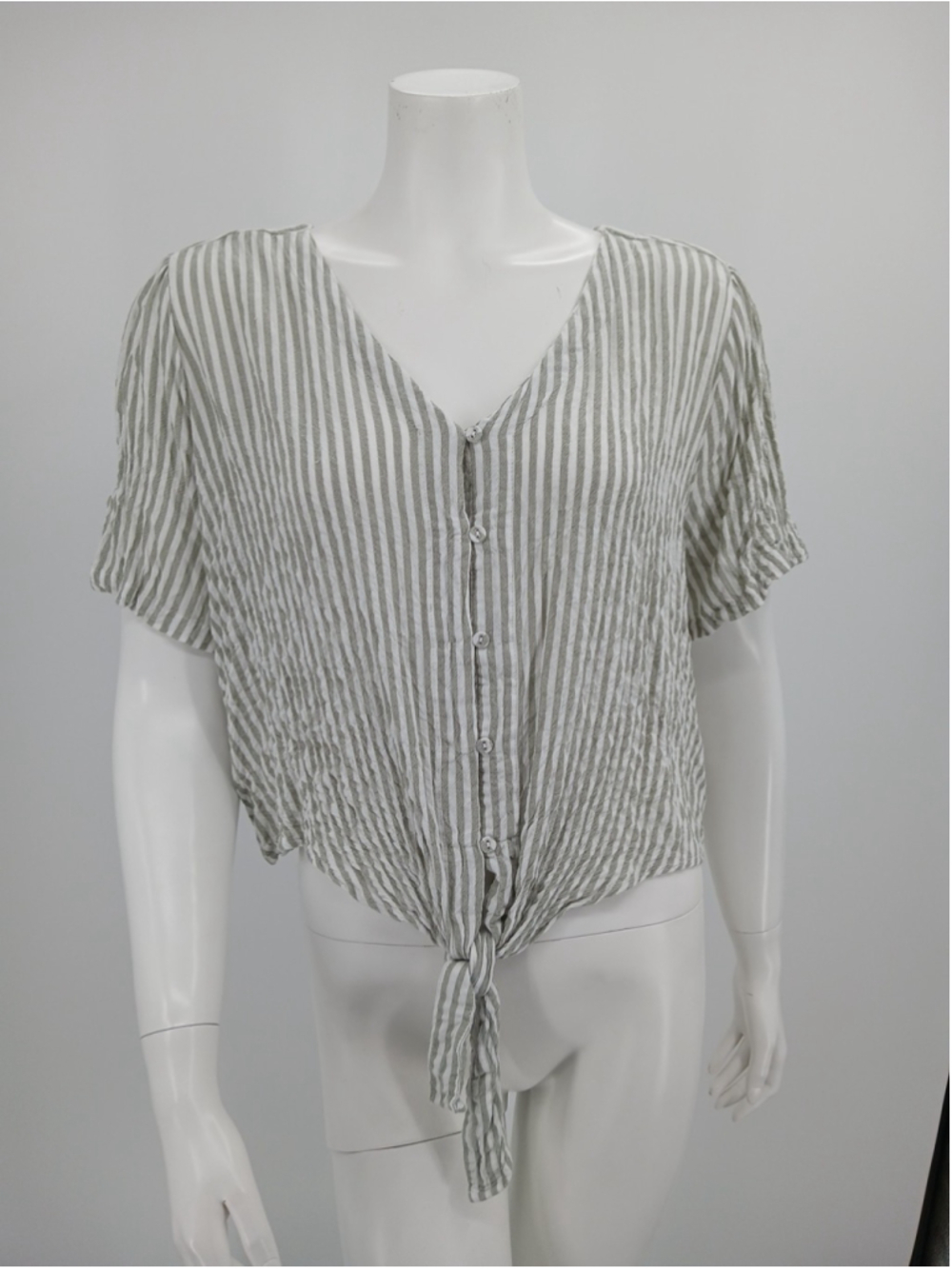 Jane Delancey Top Womens L Taupe Gray White Striped Tie Front Blouse